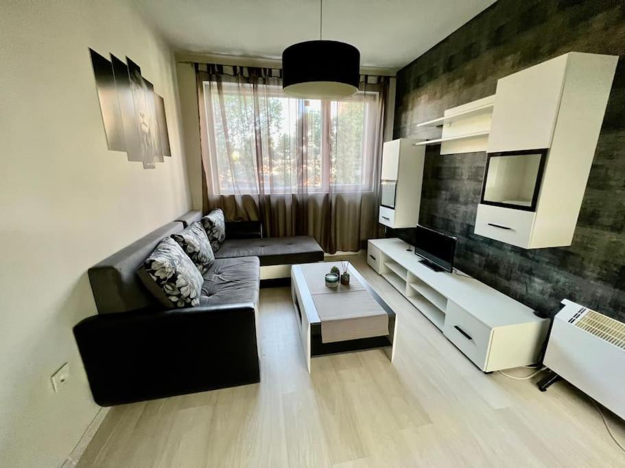Sof Apartment'S Sofia Exterior photo